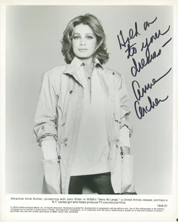 Anne Archer autograph