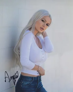 Amalie Helene autograph