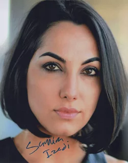 Samira Izadi autograph