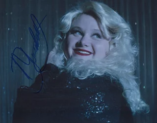 Danielle Macdonald autograph