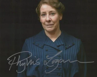 Phyllis Logan autograph