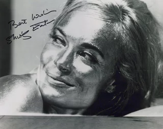Shirley Eaton autograph