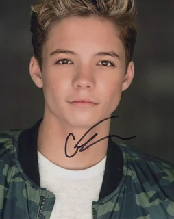 Connor Finnerty autograph