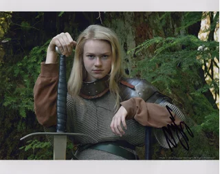 Rachelle Henry autograph