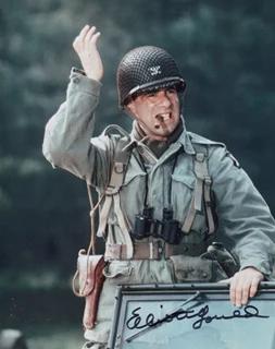 Elliott Gould autograph