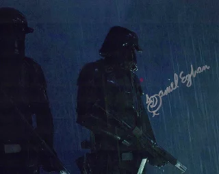 Daniel Eghan autograph