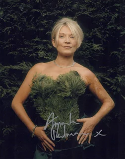 Amanda Redman autograph