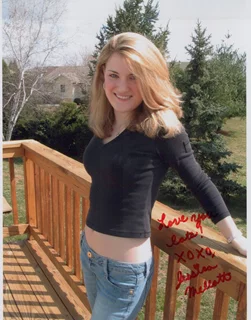 Jessica Mellott autograph