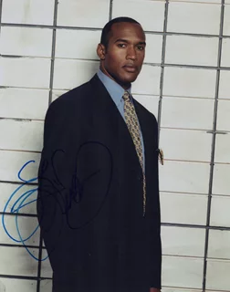 Henry Simmons autograph