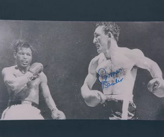 Carmen Basilio autograph