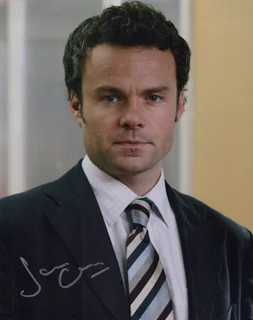 Jamie Glover autograph