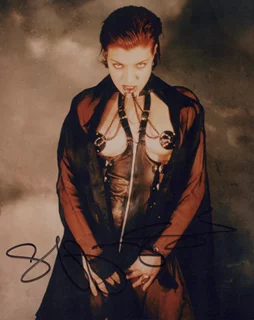 Tiffany Shepis autograph