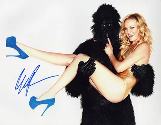 Malin Akerman autograph