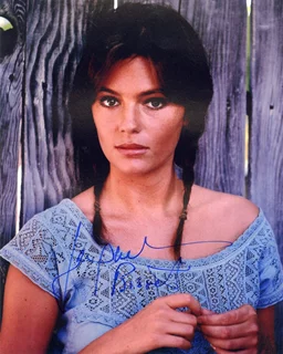 Jacqueline Bisset autograph