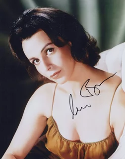 Claire Bloom autograph