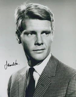 James Fox autograph