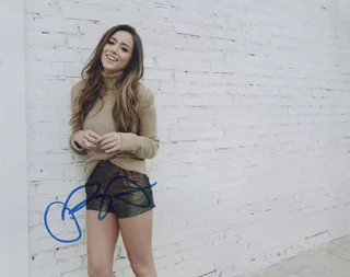 Chloe Bennet autograph