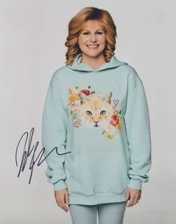 Jennifer Robertson autograph