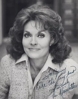 Lee Meriwether autograph