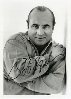 Bob Hoskins autograph
