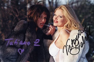 The Zdrok Sisters autograph