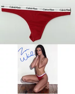 Zoe Wild autograph