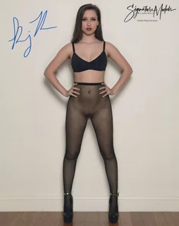 Kenzie Rose autograph