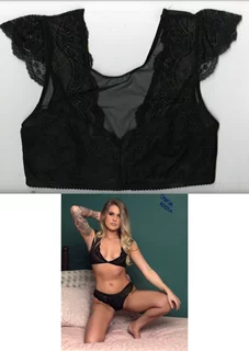 Charlie Nicole autograph