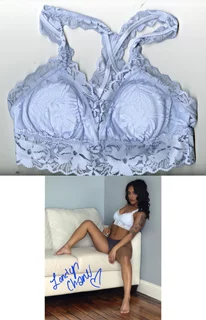 Londyn Chanel autograph