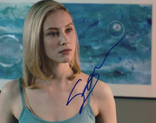 Sarah Gadon autograph
