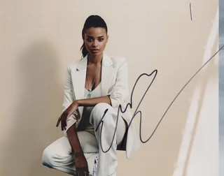 Ella Balinska autograph