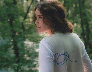 Carla Juri autograph