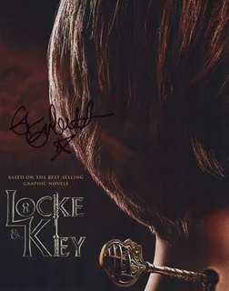 Griffin Gluck autograph