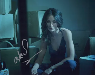 Abigail Spencer autograph
