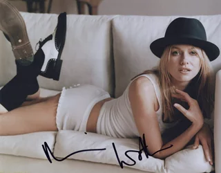 Naomi Watts autograph