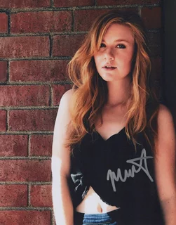 Madisen Beaty autograph