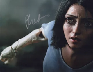Rosa Salazar autograph