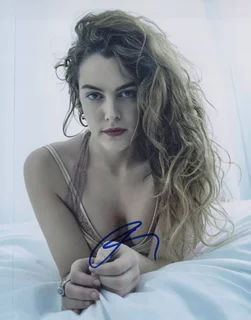Riley Keough autograph