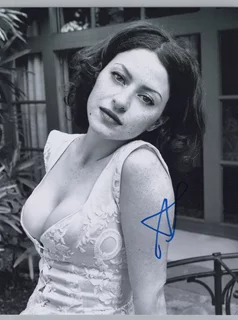 Alia Shawkat autograph