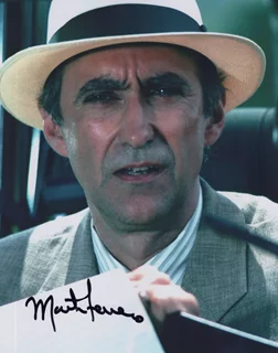 Martin Ferrero autograph