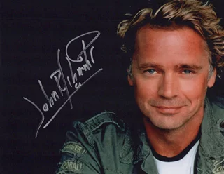 John Schneider autograph