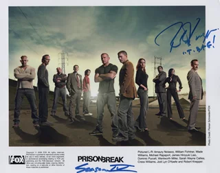 Robert Knepper autograph