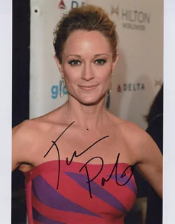 Teri Polo autograph