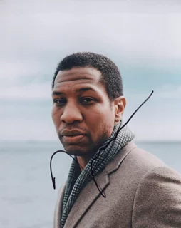 Jonathan Majors autograph