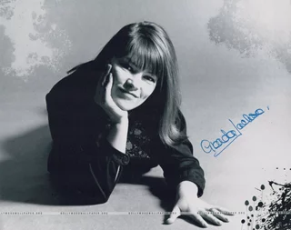 Glenda Jackson autograph