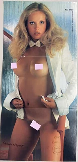 Pamela Bryant autograph