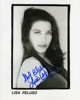 Lisa Peluso autograph
