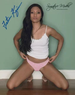 Fatima Kojima autograph