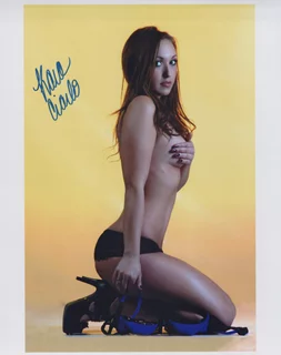 Kara Ciarlo autograph