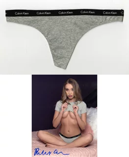 Riley Anne autograph